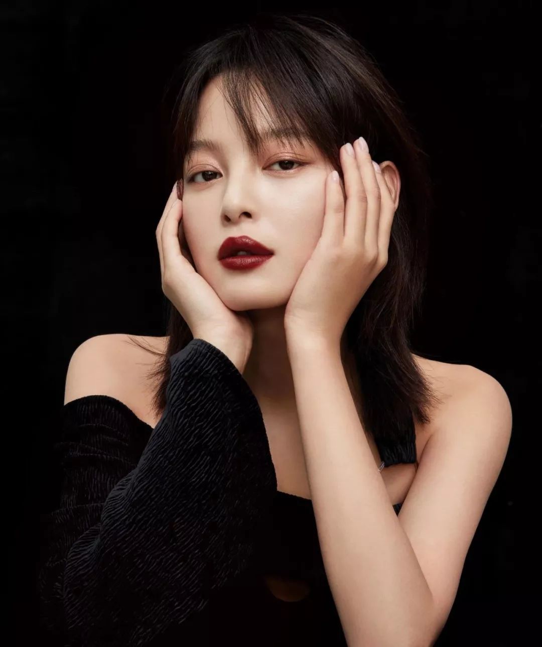 辛芷蕾称女人就要像花一样（不管有没有人观赏但是你一定要绽放）