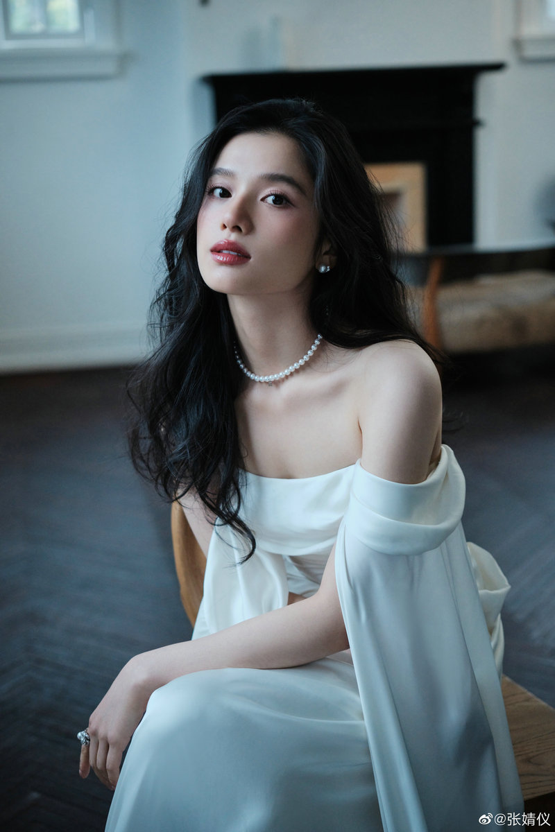 笑红尘歌词 笑红尘歌词作者