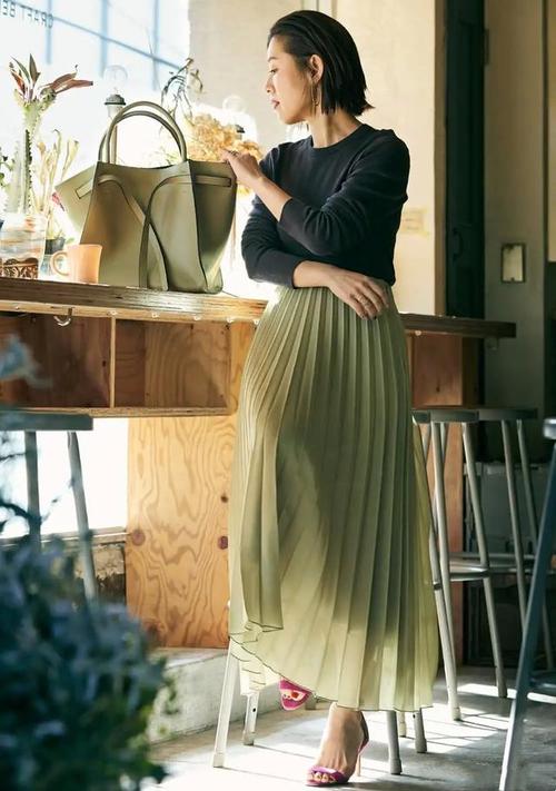 谢霆锋三胎是谢贤的吗