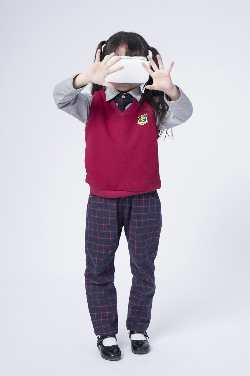 谢娜晒张杰送的玫瑰花