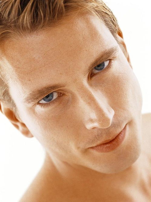 阿肆个人资料 歌手阿肆长什么样