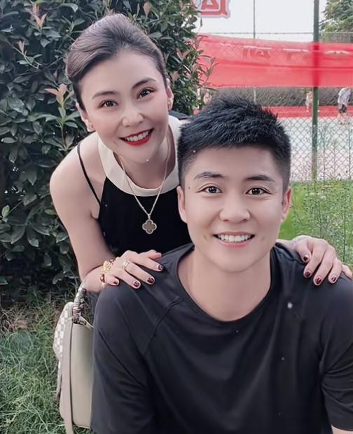 许亚军原华许亚军原华版的一年又一年太好了